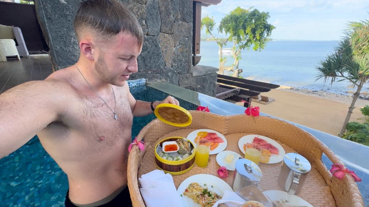 I Stayed in a Ultra Luxury Hotel in Mauritius 🇲🇺
