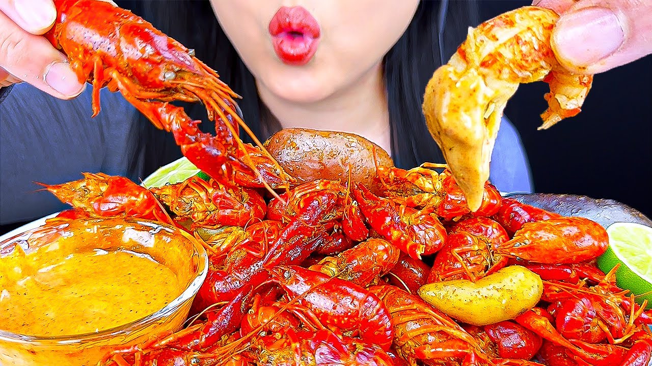 ASMR MUKBANG | Giant Crawfish Seafood Boil - 5 Pounds | Eating Sounds | ASMR Phan