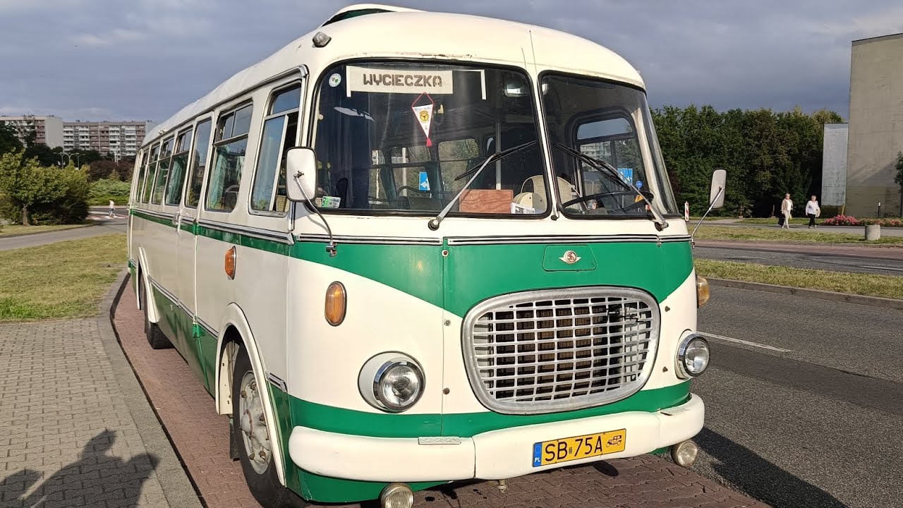 Przystanek PRL. Jastrzębie Zdrój 07.09.2025r. Parada pojazdów.