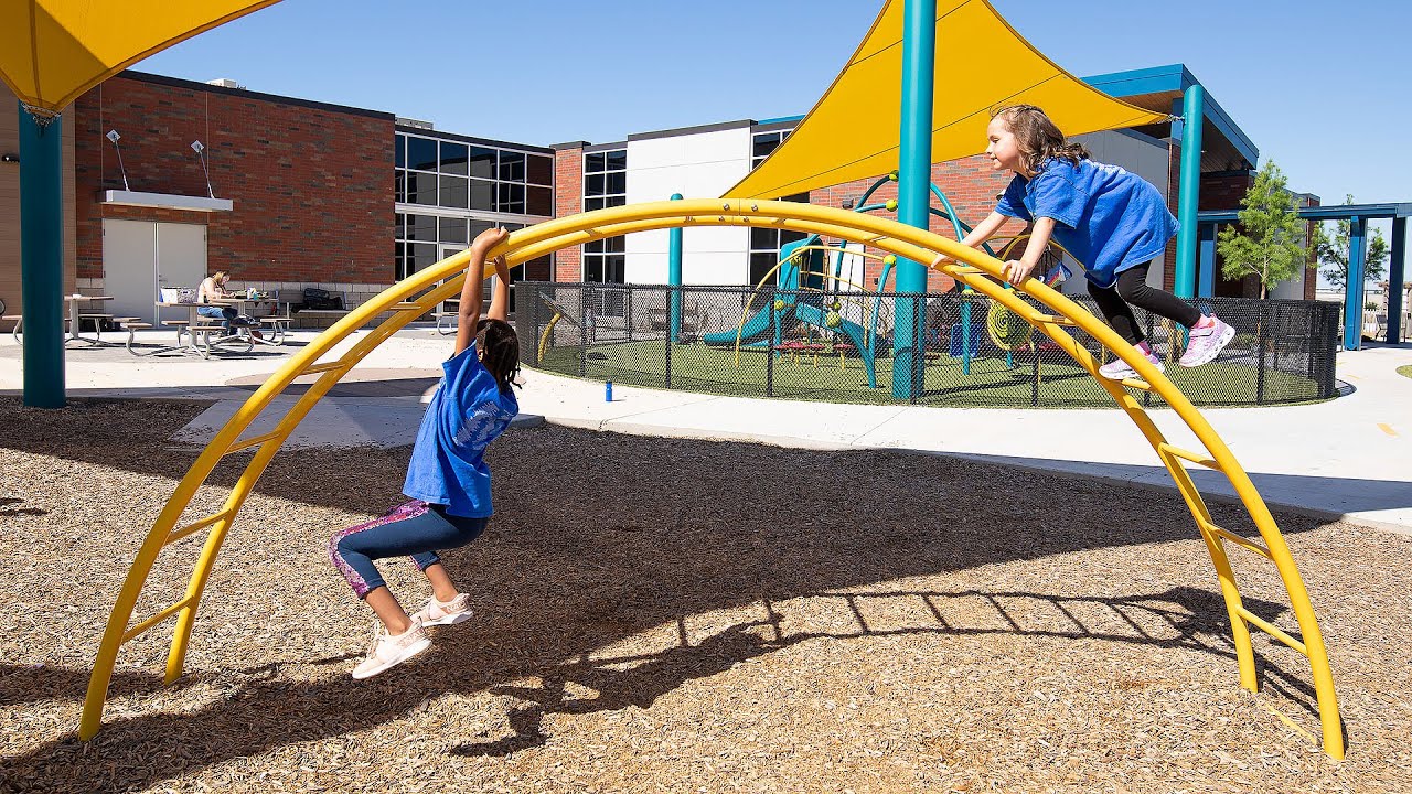 Rainbow Climber - Freestanding Play - Landscape Structures