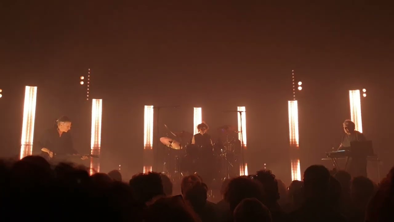 2025-11-20 - The Young Gods - Bota - 2
