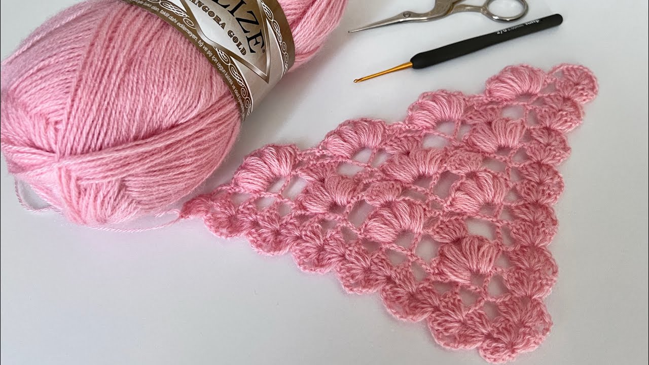 VERY BEAUTİFUL 💯 Easy Crochet Triangle Shawl Pattern #crochetshawl #crochet
