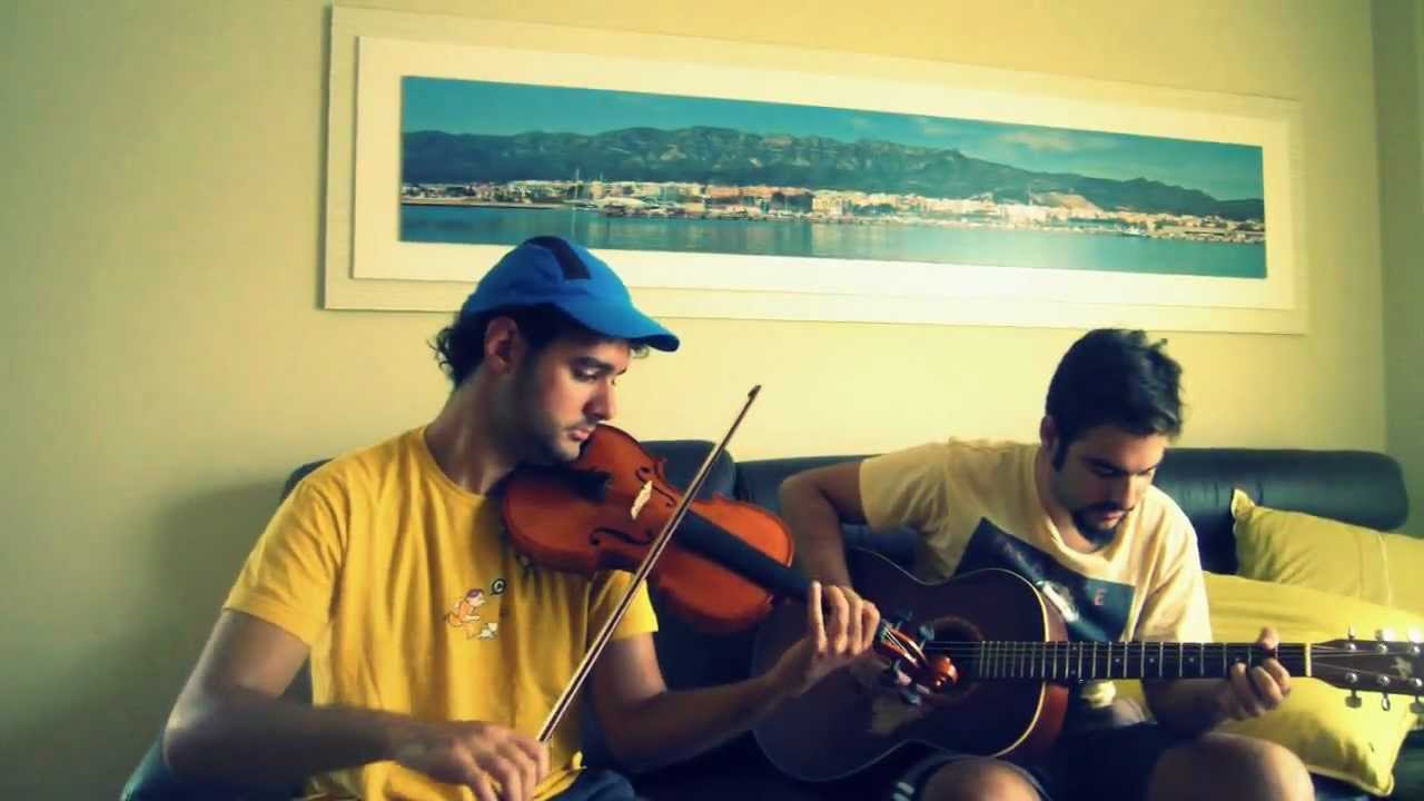 Irish jigs on fiddle and guitar: Scattery Island / Pull the Knife and Stick It Again