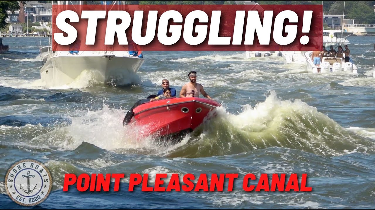 BOATER STRUGGLES IN THE STRONG CURRENT! Big Waves in Point Pleasant Canal
