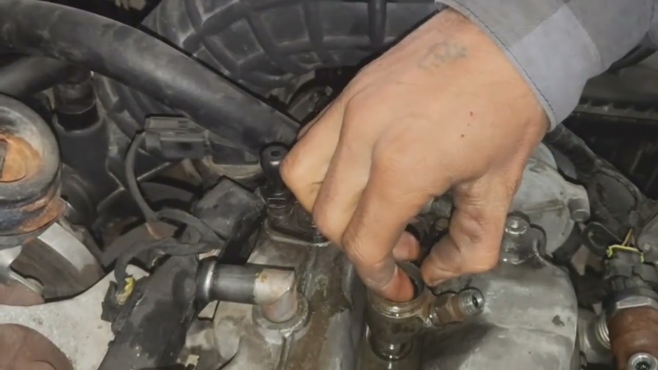 diesel engine remove injector poler