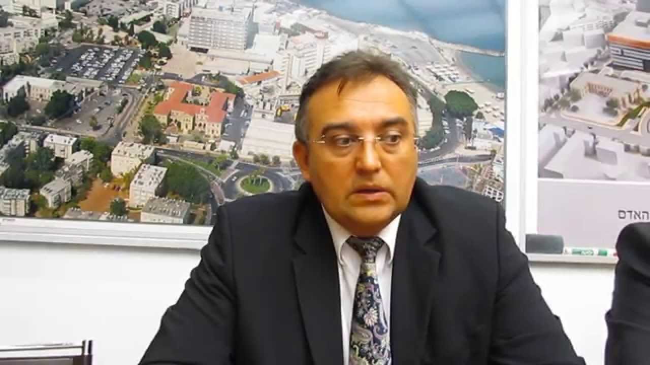 Посол Украины в Израиле Геннадий Надоленко в Медицинском центре Рамбам