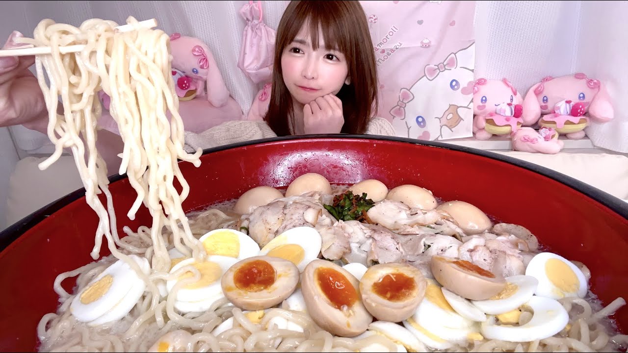 【大食い】背脂とんこつ塩ラーメン【もえあず】