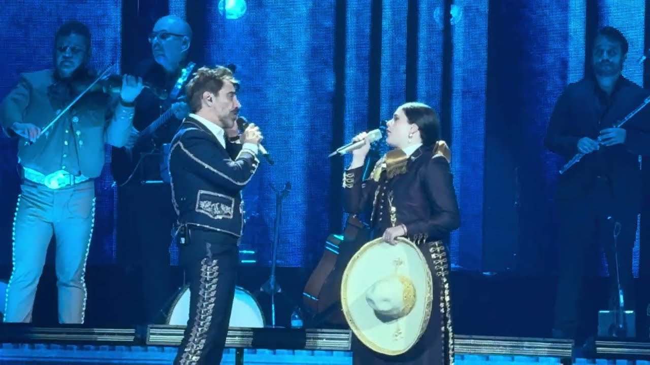 Alejandro Fernandez y Camila Fernandez - 