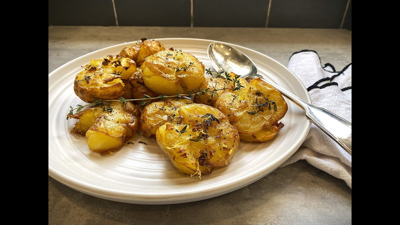 CRISPY SMASHED NEW POTATOES WITH OLIVE OIL & THYME