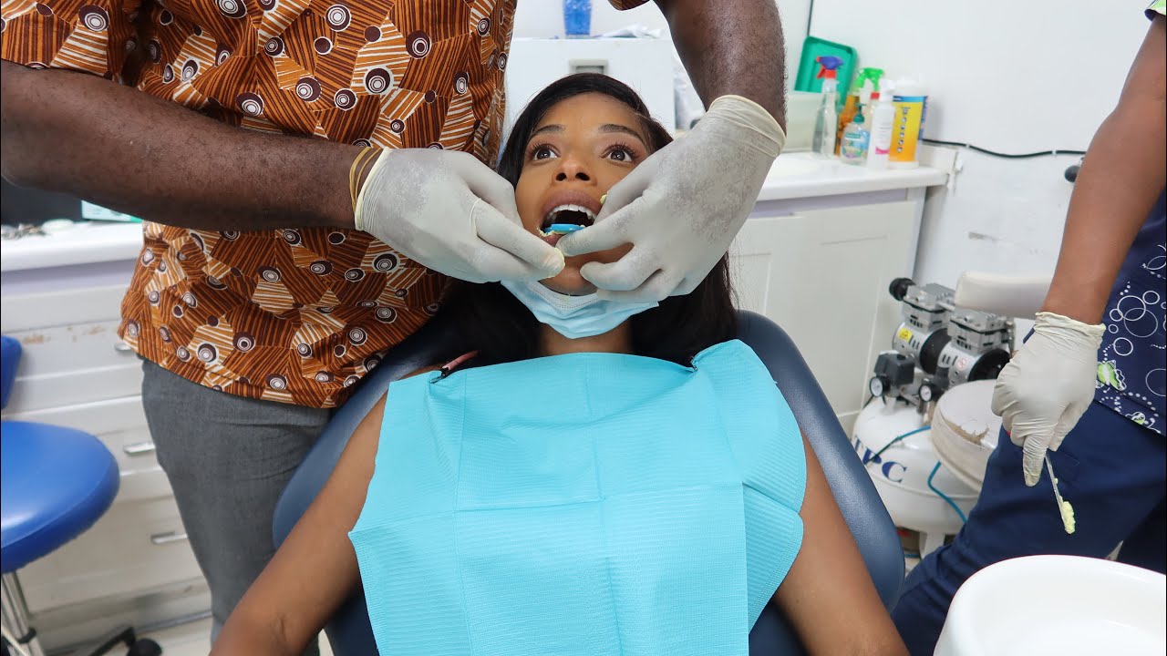 NOT MY TOOTH!? DENTIST IN GHANA | ROCHELLE VLOG
