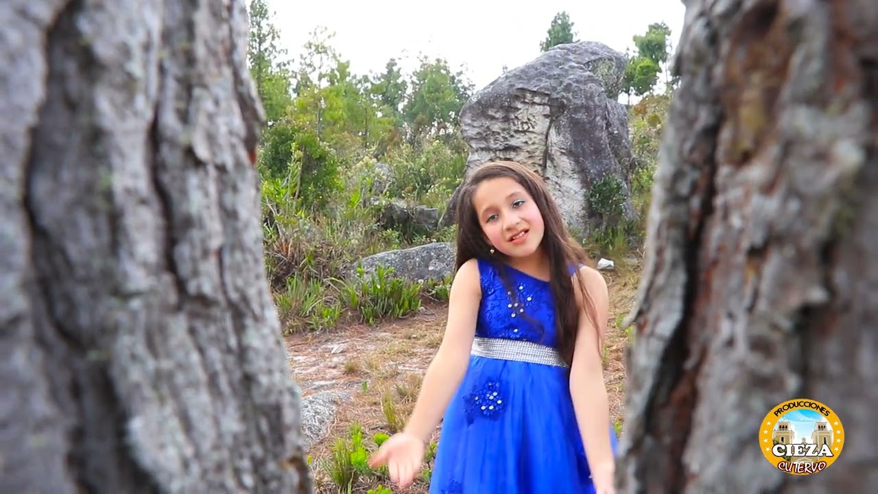 Soy Peruana - Interpreta Ariana M.
