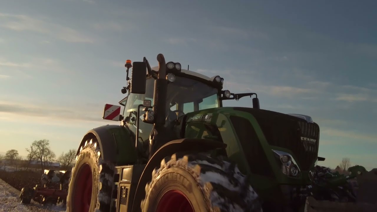 Winter Ploughing in East Lothian with Fendt 828 Vario