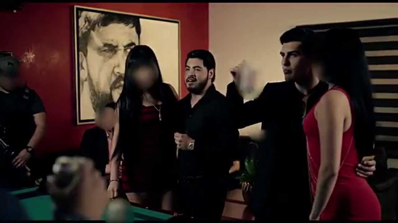 Adriel Favela Ft. Los Del Arroyo 