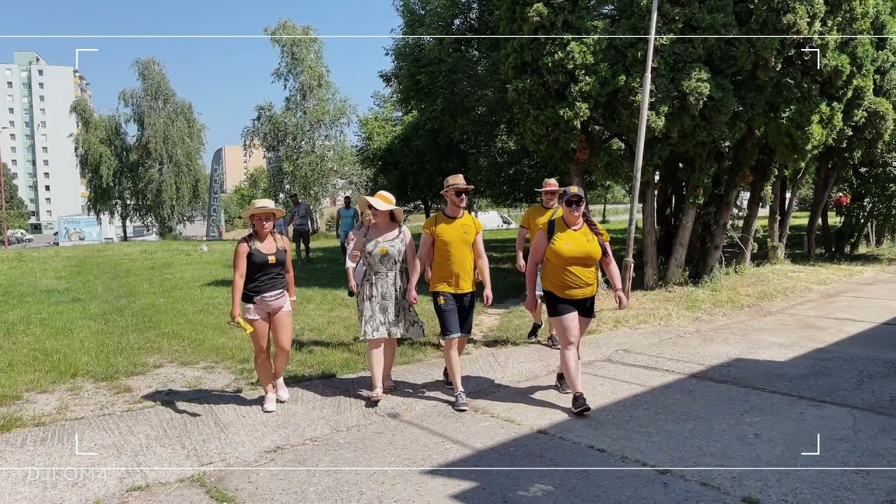 Vozovka Hill na trnavskom pivnom pochode - vitanie prv&yacute;ch &uacute;častn&iacute;kov