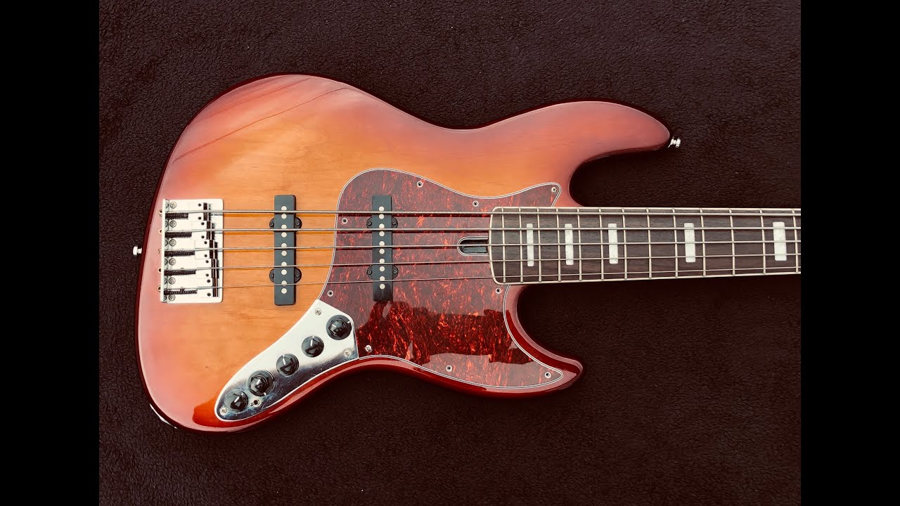 Basszusgitár tesztek Megyával - Marcus Miller Sire V7