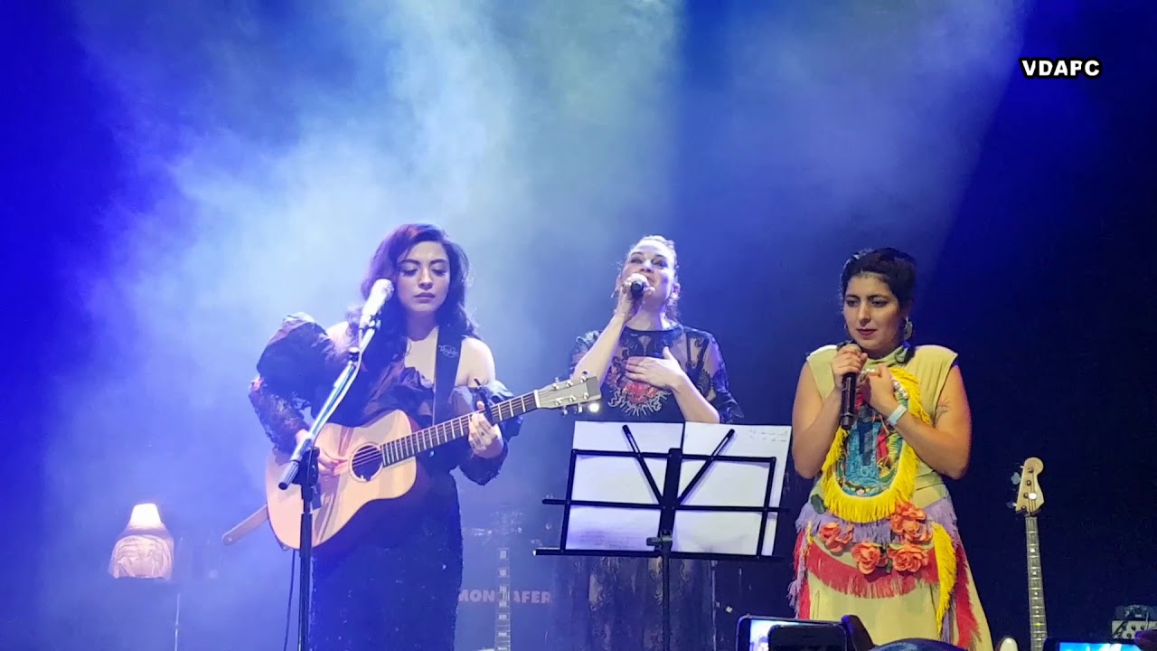 Mon Laferte, Leonor Watling y Sofía Viola 
