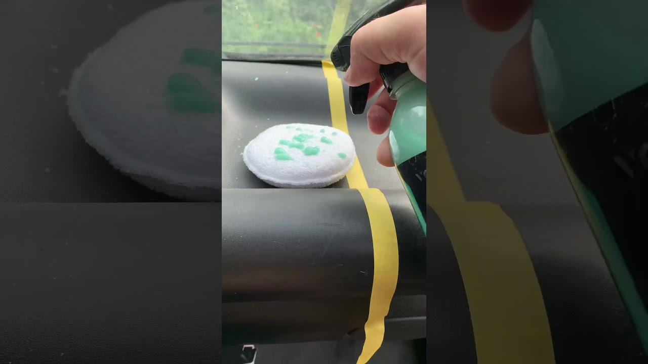Flexus limpador e condicionador para pl&aacute;sticos internos