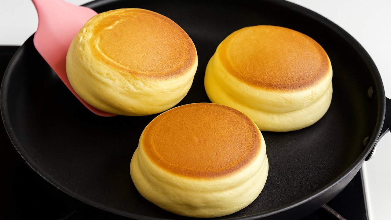 Fluffy Japanese Pancakes | Easy & Homemade Recipe! 🥞🎄☃️