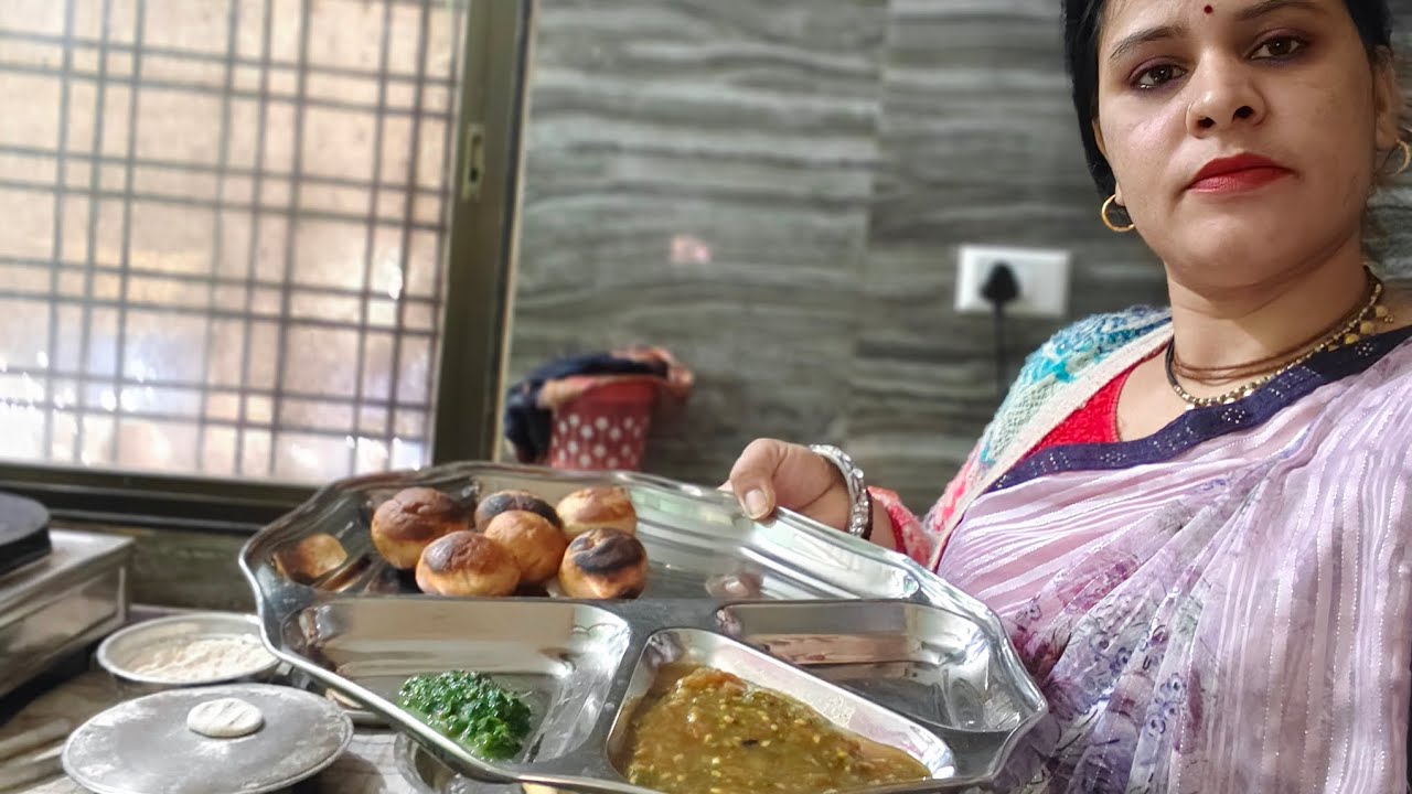 भगवती ठाकुर देसी ब्लॉक#आज बनेंगे हम टमाटर का भरता और कक्कड़#🍲🍚