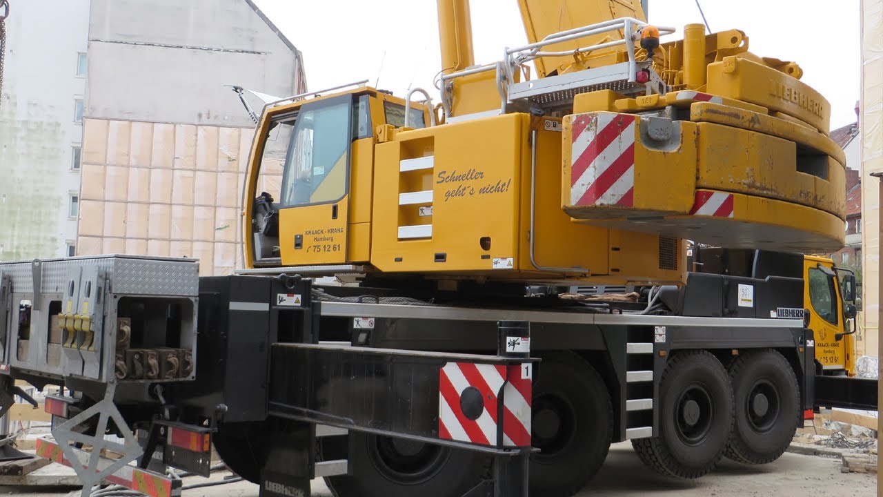 Mobilkran LIEBHERR LTM 1090 bei einer TEREX Comedil Kranmontage - Soeren66