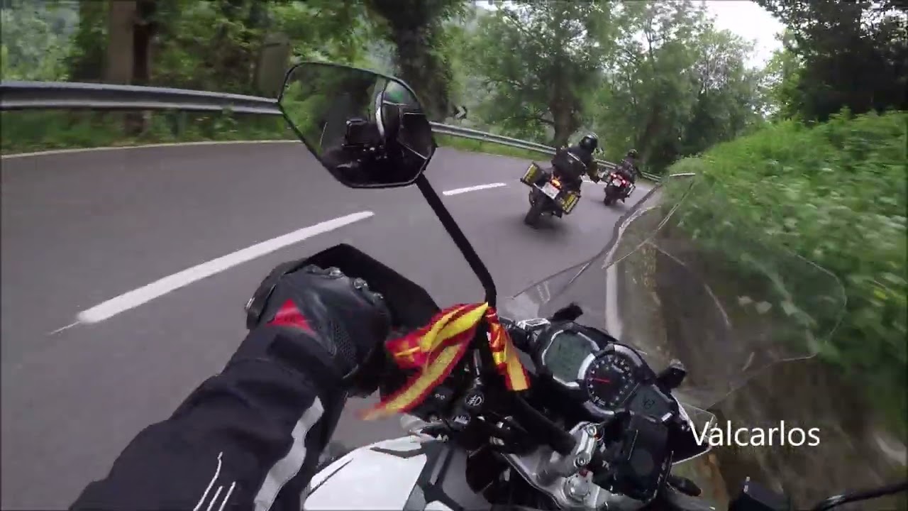 Puerto de Ibañeta en moto