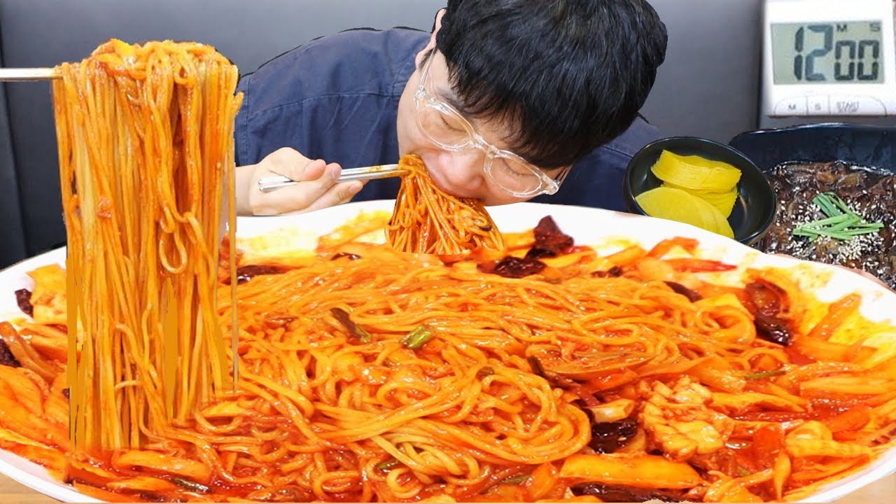 무시무시한 괴물간짬뽕 12분안에 다 먹으면 공짜!! 후식 짜장면 가즈아~ [조카 준성이 6년만에 깜짝 게스트!!]