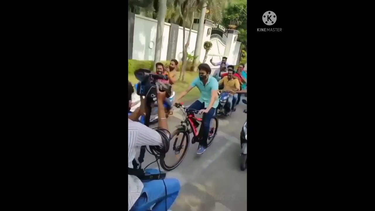 😎🤠Thalapathy vijay ride on cycle😍🤩💕💕
