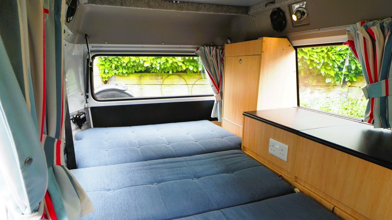 VW Transporter T2 Danbury Classic
