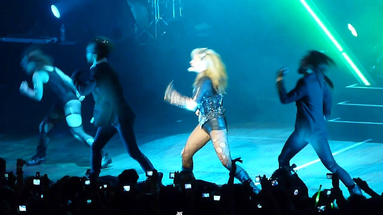 Take it Off - Ke$ha @ Via Funchal, São Paulo - Brazil [HD]