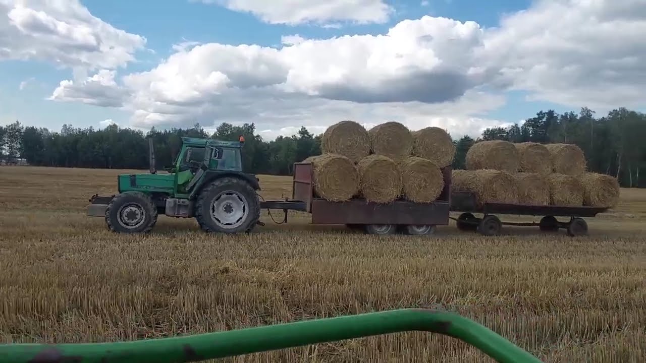 Załadunek i transport bel na gospodarstwo🚜!!!.Dwa Deutz fahr  dx 4,30 i d5506 w akcji.