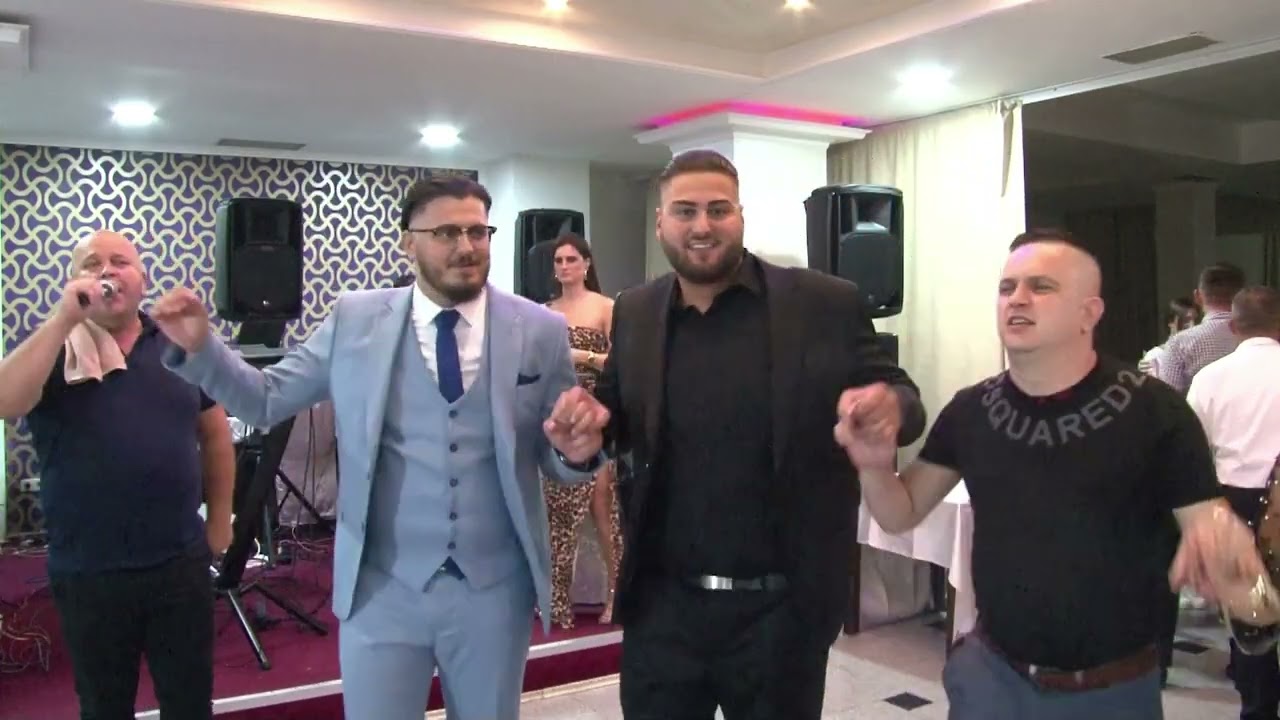 Svadba por  REDZOVIC 06 08 2022  ULAZAK MLADENACA I KOLO ZA NEVESTU