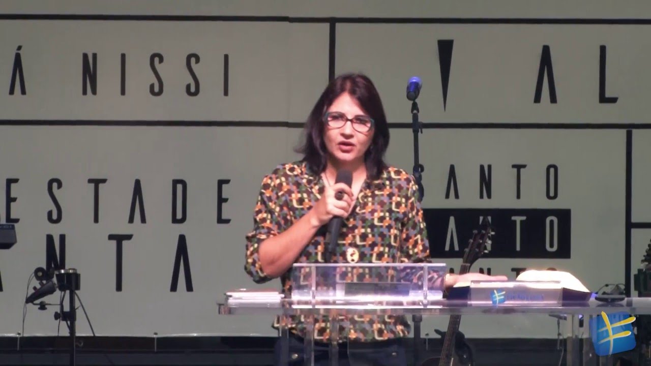 Missionária Andreia Vargas - A tragédia de acreditar em uma mentira.