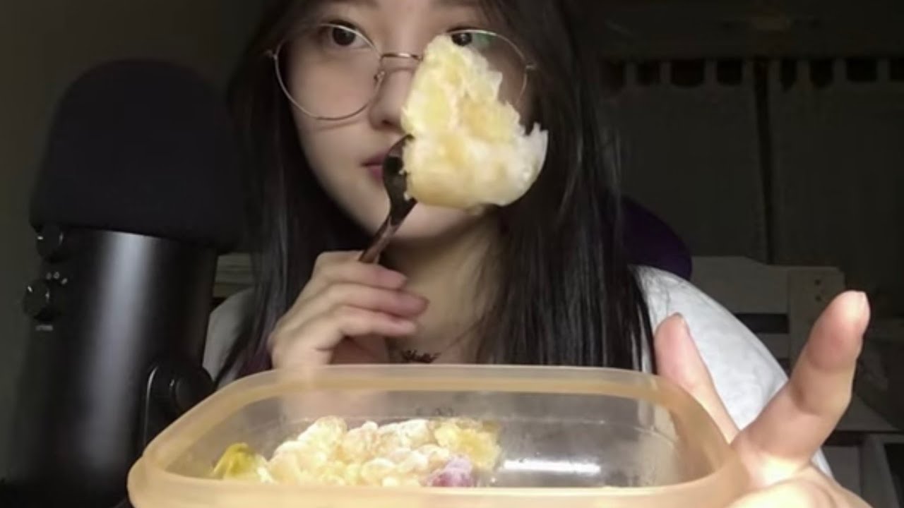 [ASMR] self made KOHAKUTO eating sounds🧊 (crunchy, chewy)