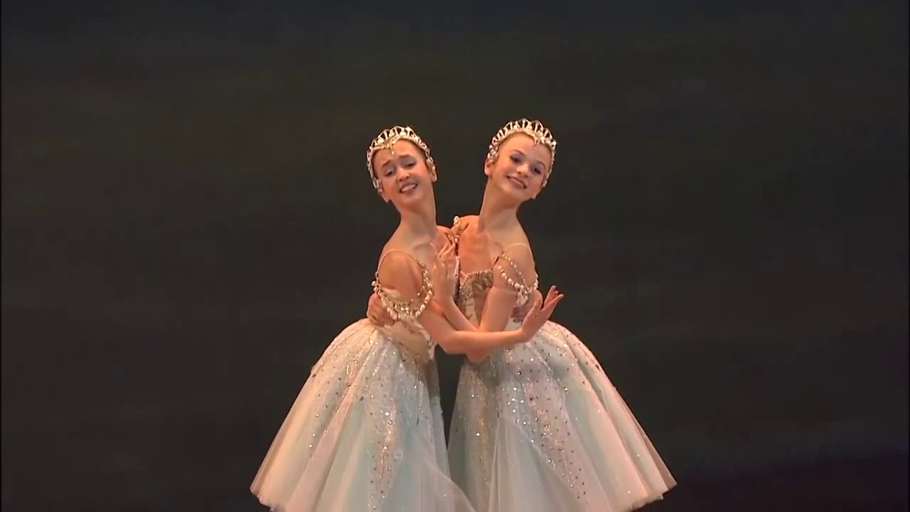 真珠のヴァリエーション、バレエ「イワンと仔馬」から、ワガノワ・ロシア・バレエ・アカデミー
