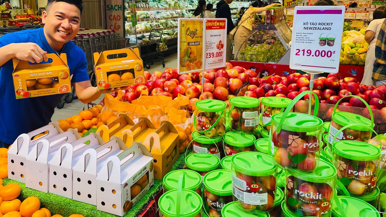 Quá Tải SIÊU THỊ TẾT Chất Thùng Thùng Trái Cây Nhập Hút Hàng, Dưa Hấu, Bưởi Bất Ngờ