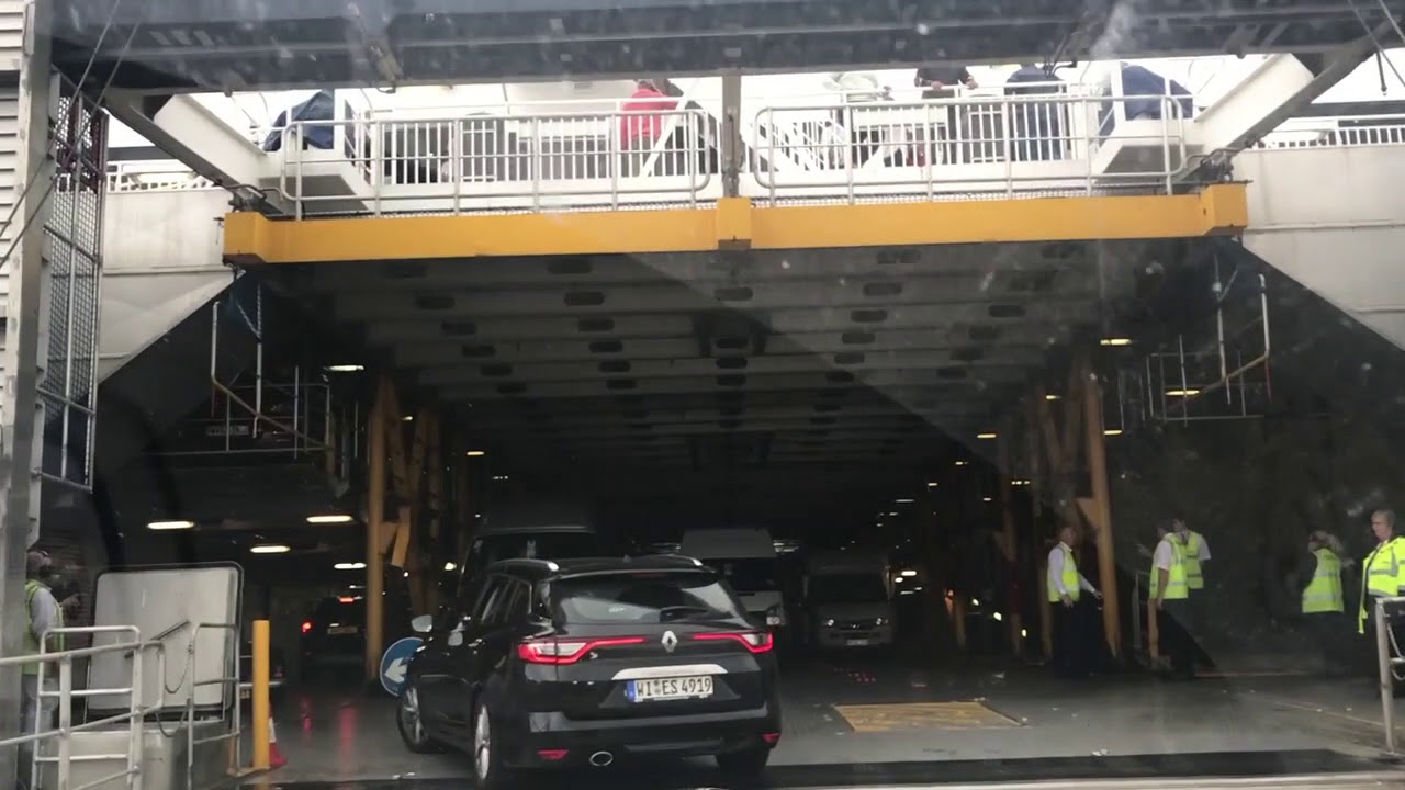 Guernsey Jersey Ferry Boarding / Guernesey Embarquement ferry pour Jersey