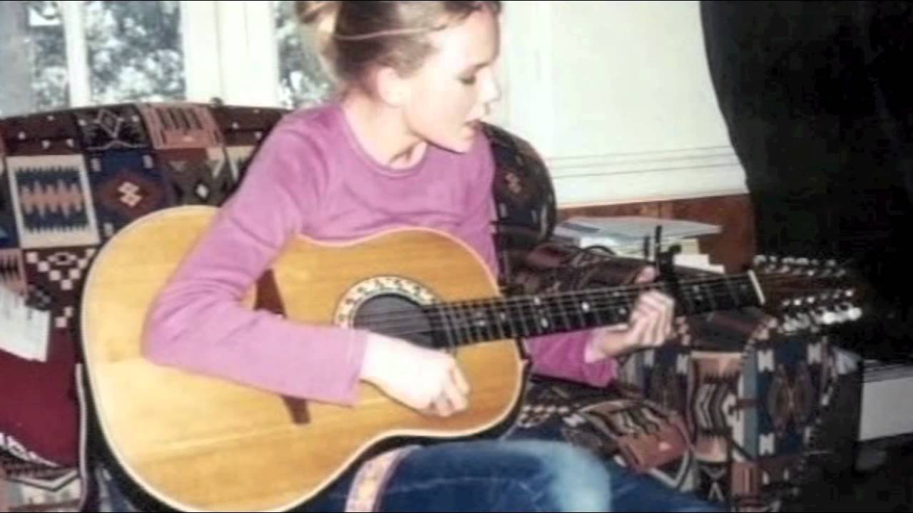 Taylor Swift Unreleased Rare Pictures