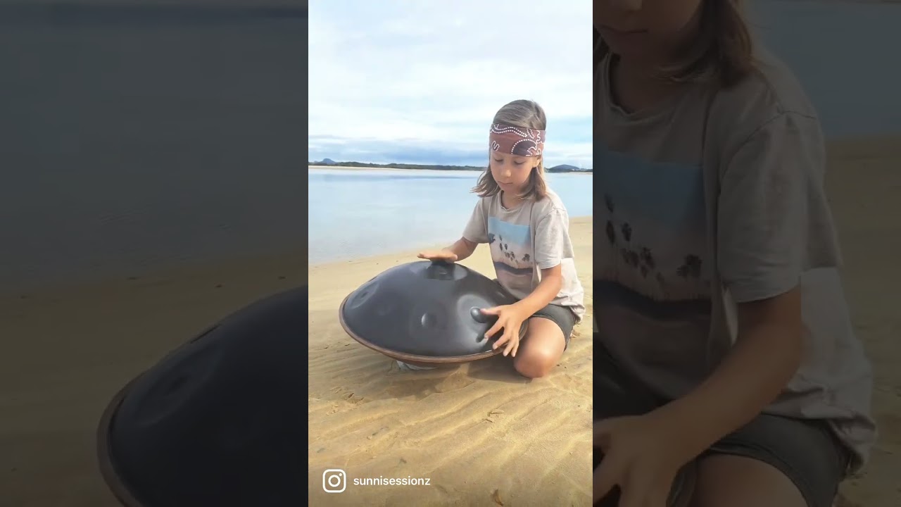 Sunnisessionz - Sunni Holden Start the day with some sweet sounds of Handpan.