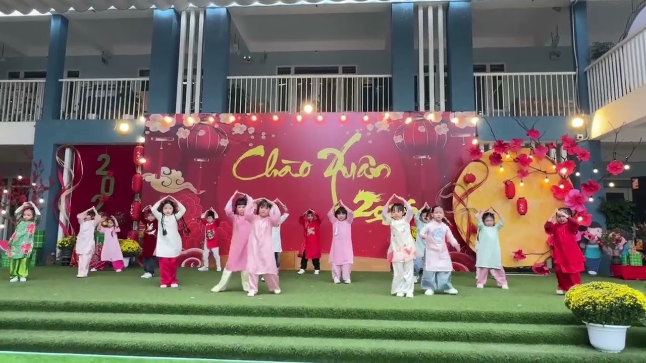 ngày 12 tháng 2, 2026