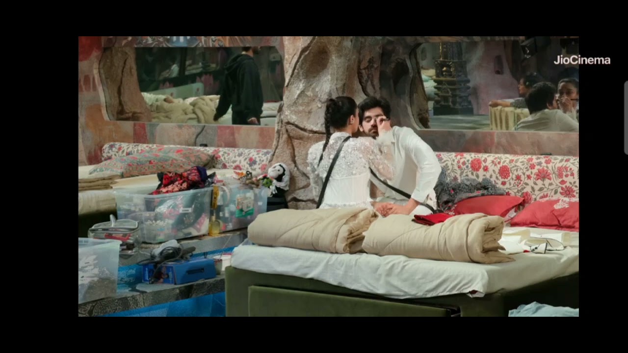 Staring game is on 🤌😂♥️|Avisha