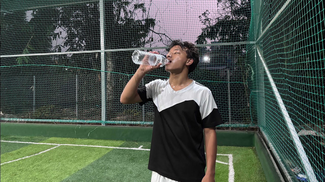 Pokhara aunna bittikai futsal suru 😅😍//newvlog//@Sandeshthakali 