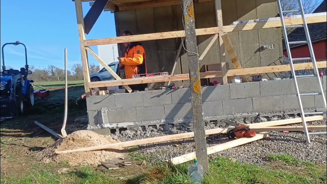 Dachlatten-PV Baustelle am Sonntag
