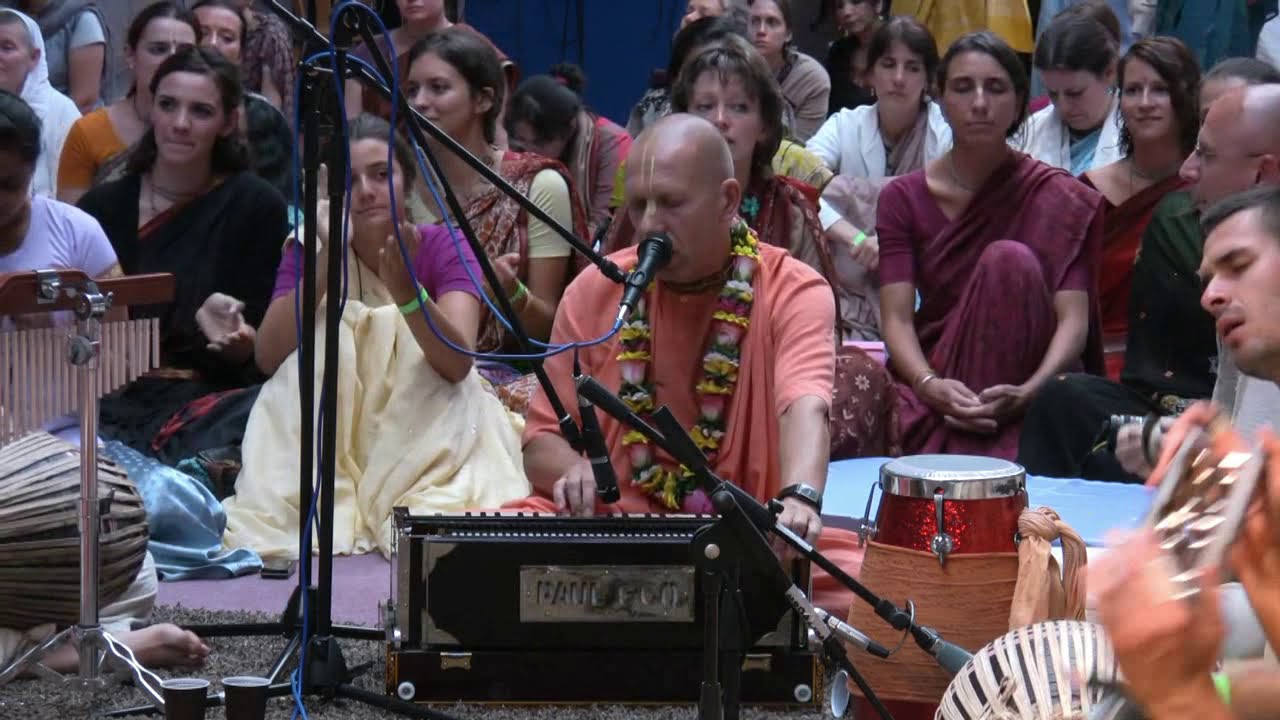 Kirtan Mela Nama Yagna with H.H. Bhakti Vaibhava Swami 01.09.2011 in Feriendorf Hoher Hain - Germany