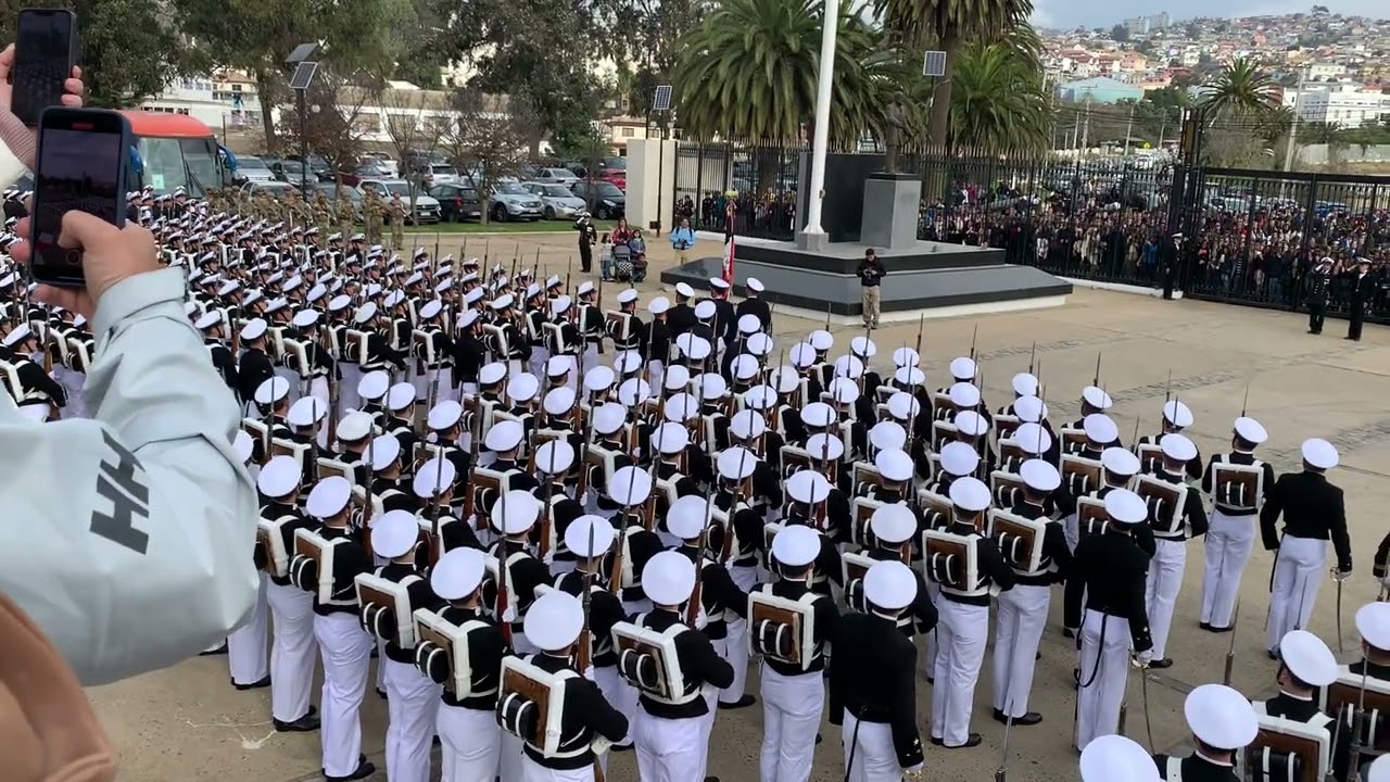 ⚓️Glorias Navales 2023⚓️desde las calles. Ingreso a la “Escuela Naval Arturo Prat”⚓️ Deja tu like👍