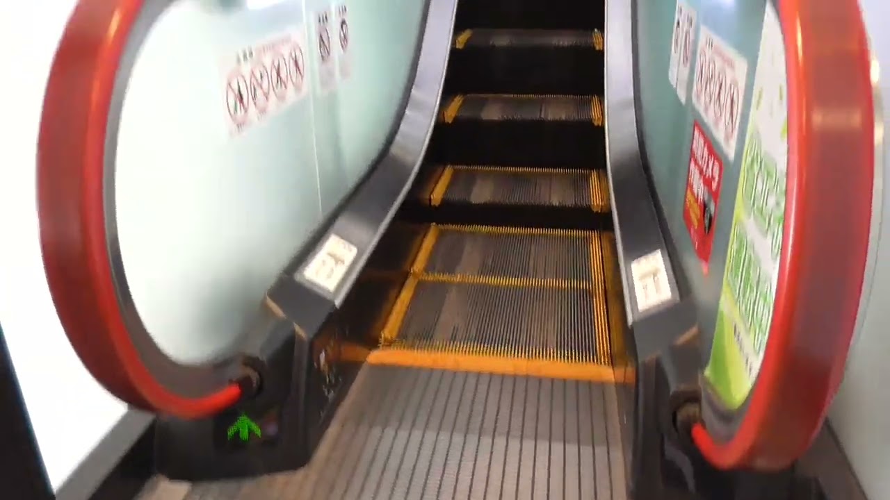 姫路駅前フェスタビル・南館のエスカレーター（上り下り・東芝製）