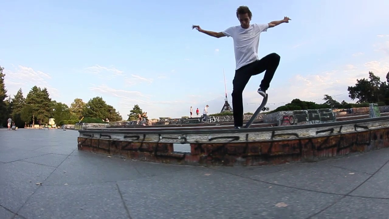 Eskina Eurotour - Stalin Plaza, Czech Republic.