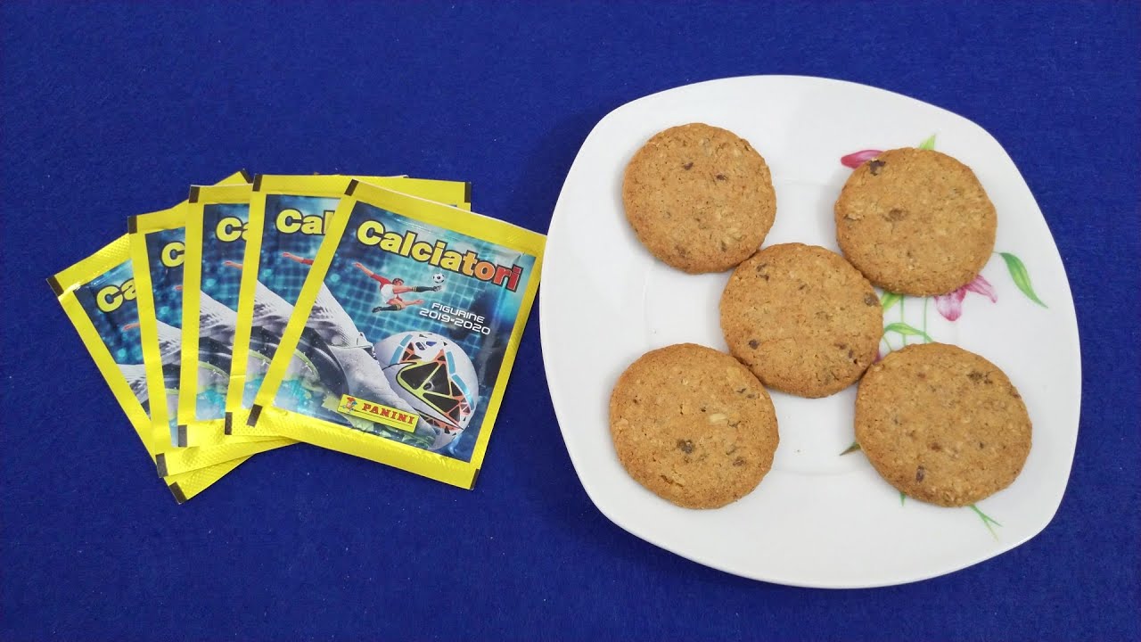 BISCOTTI E FIGURINE!!! | CHALLENGE Calciatori Panini 2019-20