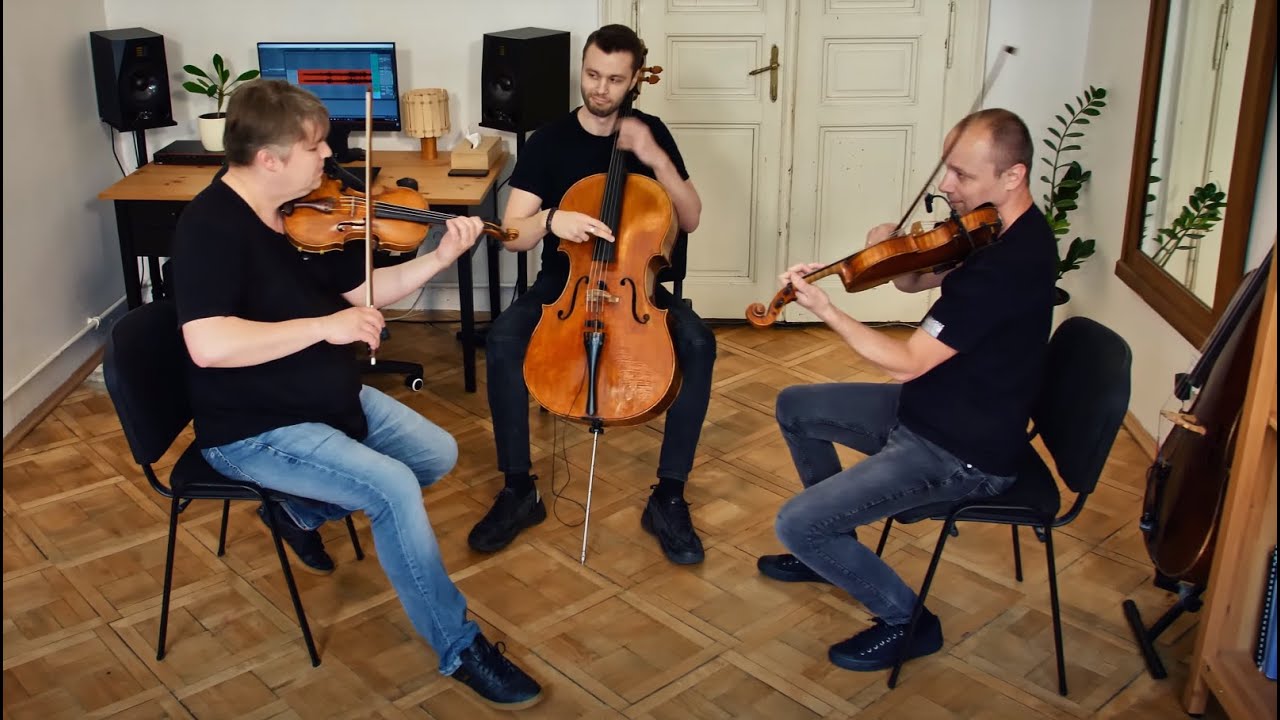 S.V.A. Trio - SMG