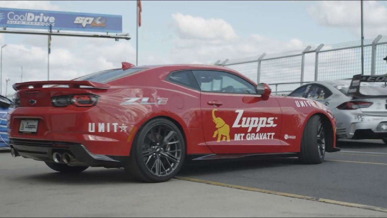 HSV Chevrolet Camaro ZL1 vs Supercar