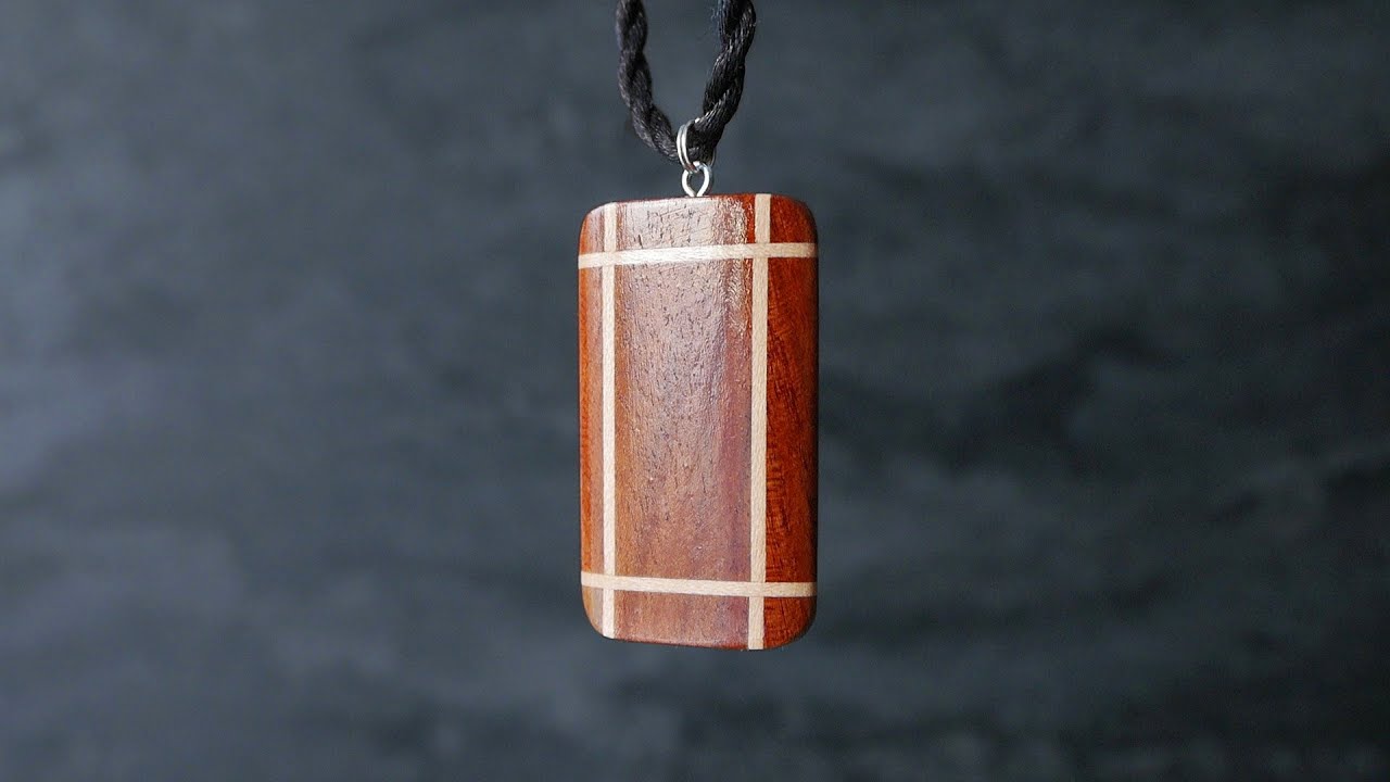 Mahogany necklace with maple strips - How to make
